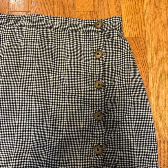 Abercrombie and Fitch skirt - Picture 2 of 3